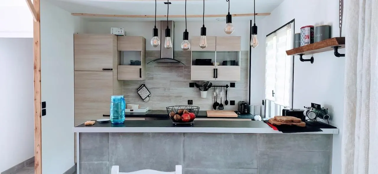 Belle Maison Renovee, 650M De La Plage, Grand Jardin, Classee Meuble De Tourisme 3 Etoiles 0*, Ile-Tudy Франция